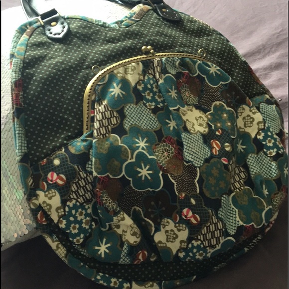 Gorgeous purse by Enjoy Your Life - Picture 2 of 5